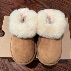 UGG Kids Tan and Cream Fluffy Slip Ons